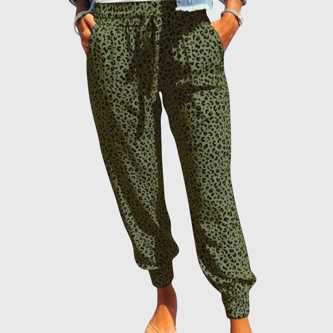 Chistie | Leo Pants with Wide Legs Green
