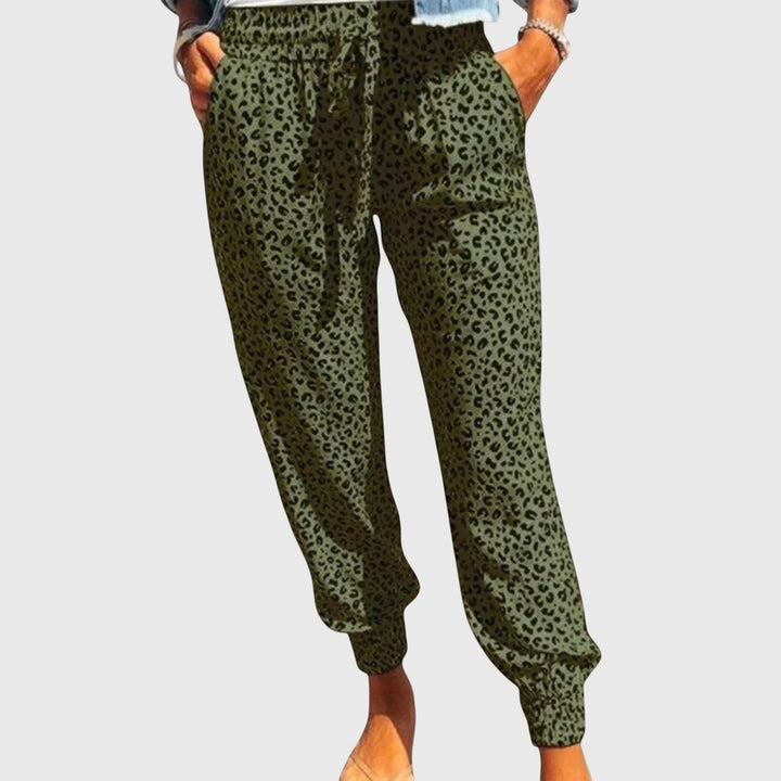 Chistie | Leo Pants with Wide Legs Green
