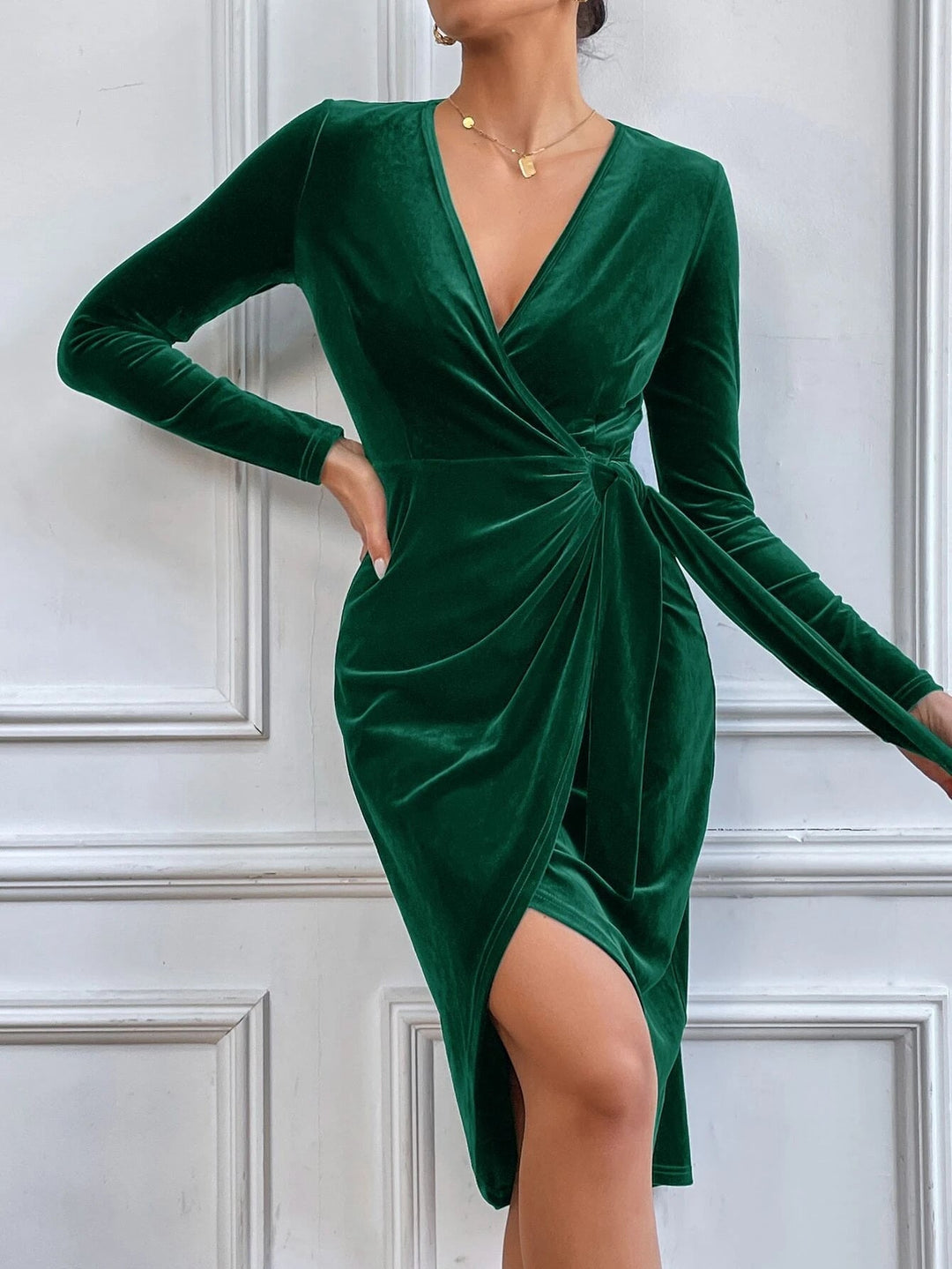 Ruby™ | Velvet Wrap Midi Dress Green