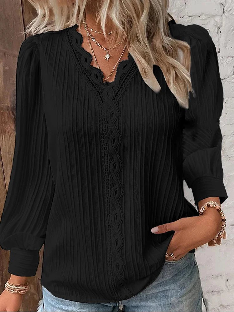 Cathrine | Blouse with Long Sleeves and V-Neck Black