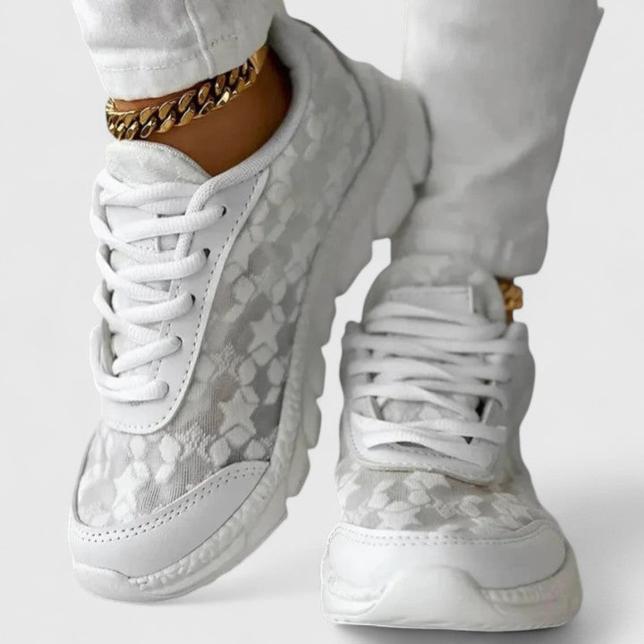 Janessa-Rae | Cozy Sneakers White