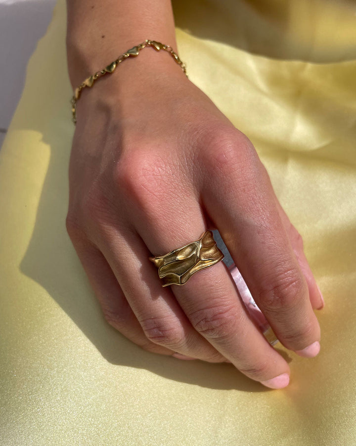 Mary Ann | Big Ring 18K Gold