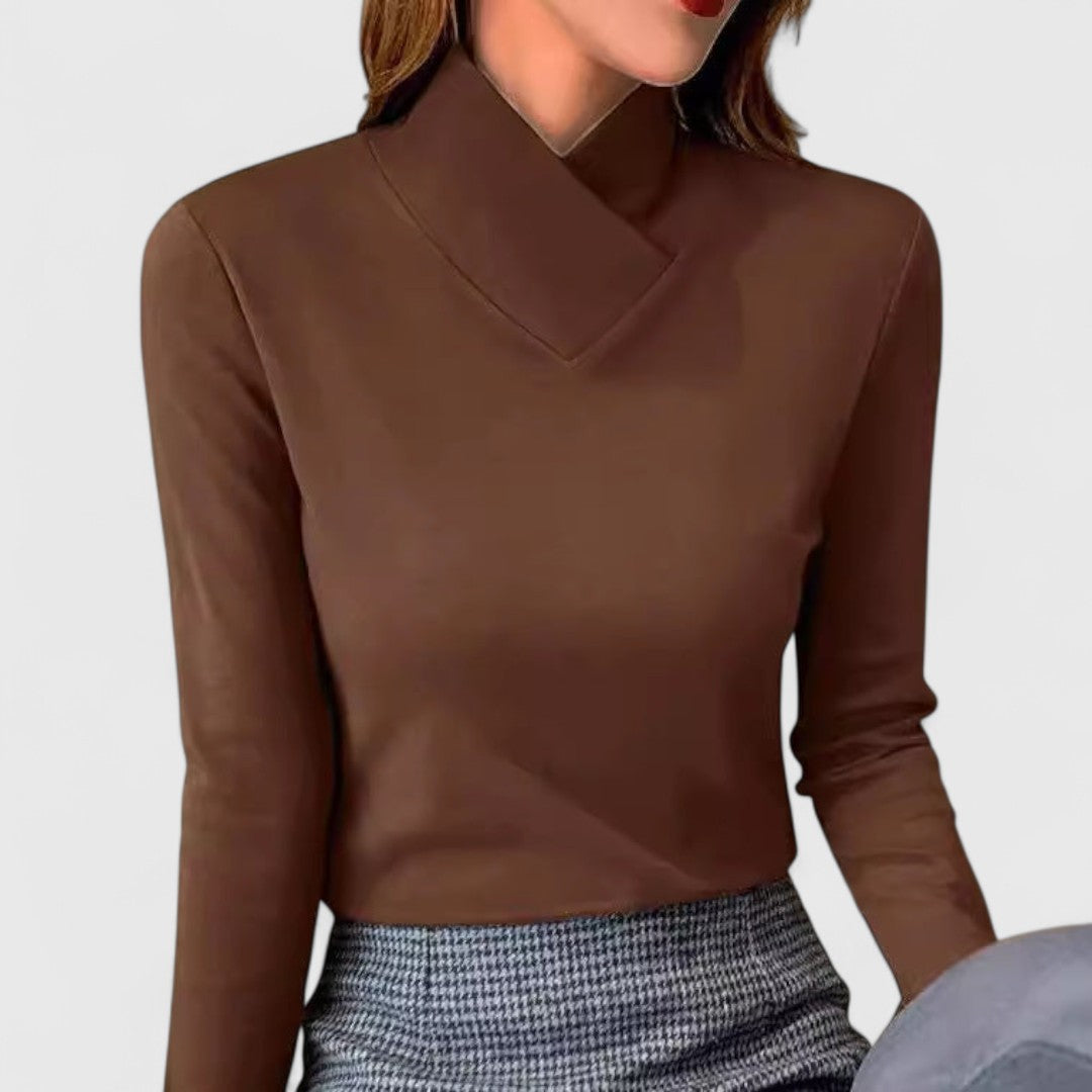Clair | Elegant Turtleneck Fit Brown