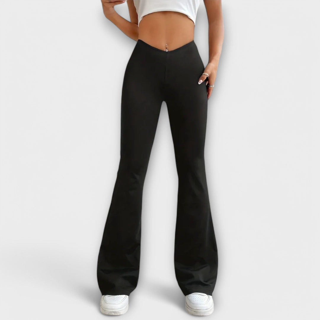 Solea | Relaxed Pants with Flared Leg Black